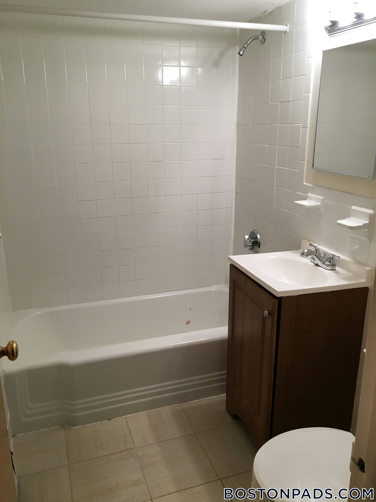 Building Photo - 8 R Riverside St