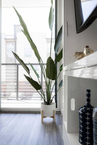 Building Photo - 12607 Larchmere Blvd