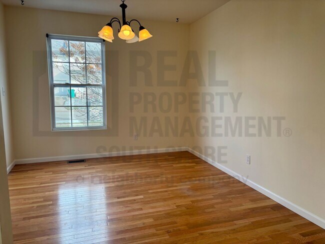 Building Photo - Sunlight, Space, and a Backyard Made for Gathering - 4 bed/2.5 bath