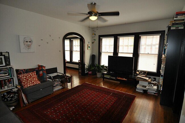 Primary Photo - 1612 Kipling St