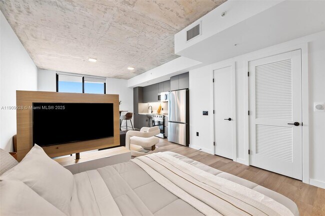 Building Photo - 307 SW 5th St