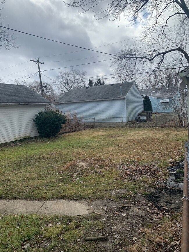Primary Photo - 3 Bedroom home in great neighborhood!