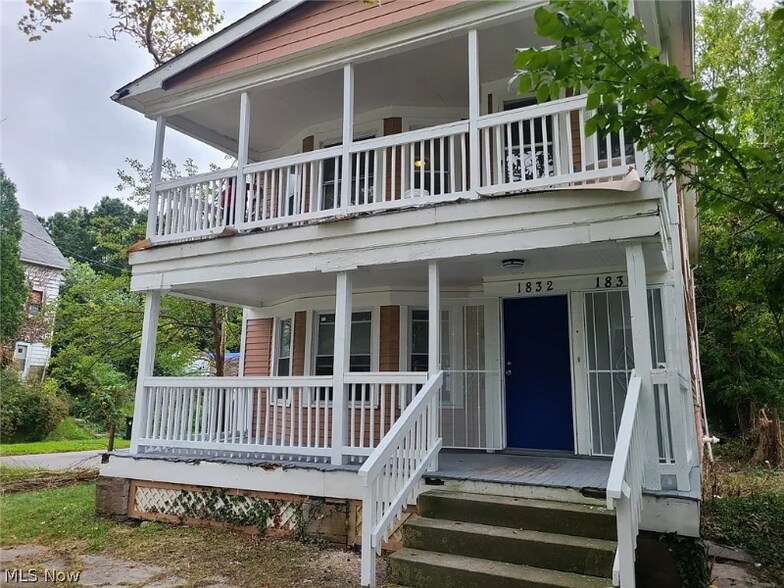 Building Photo - 1830 Mannering Rd