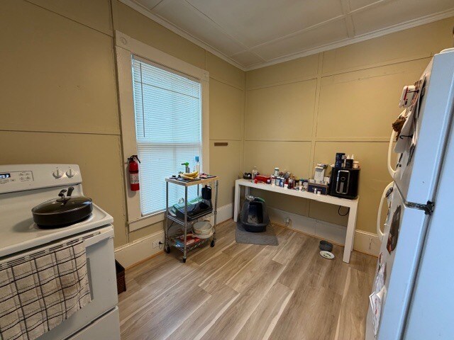 Building Photo - 409 N Cedar St