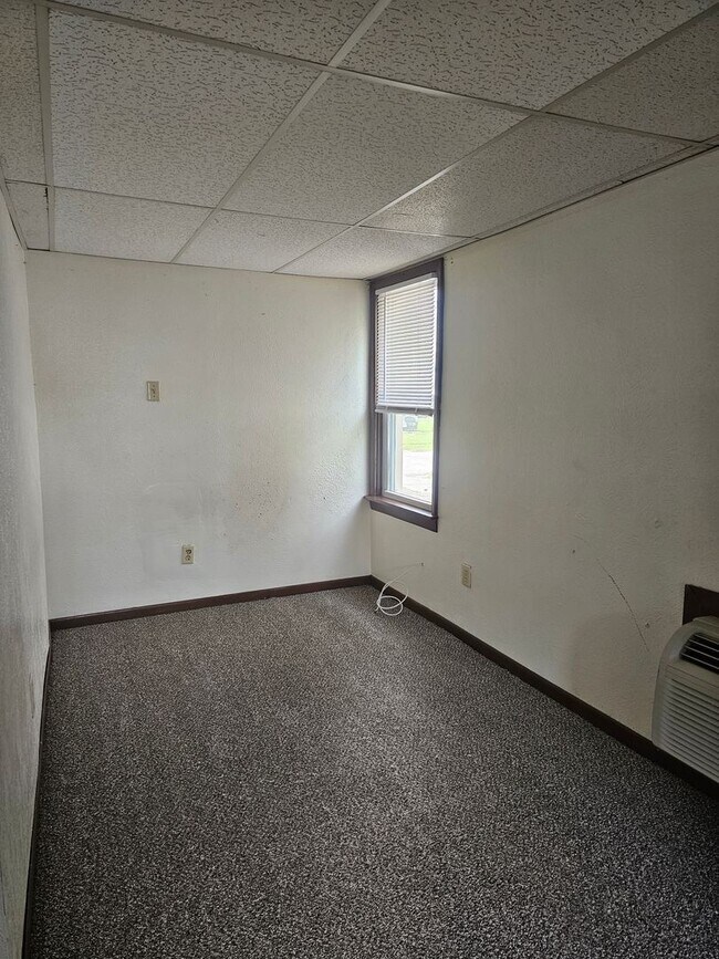 Building Photo - 108 Ordway Ave