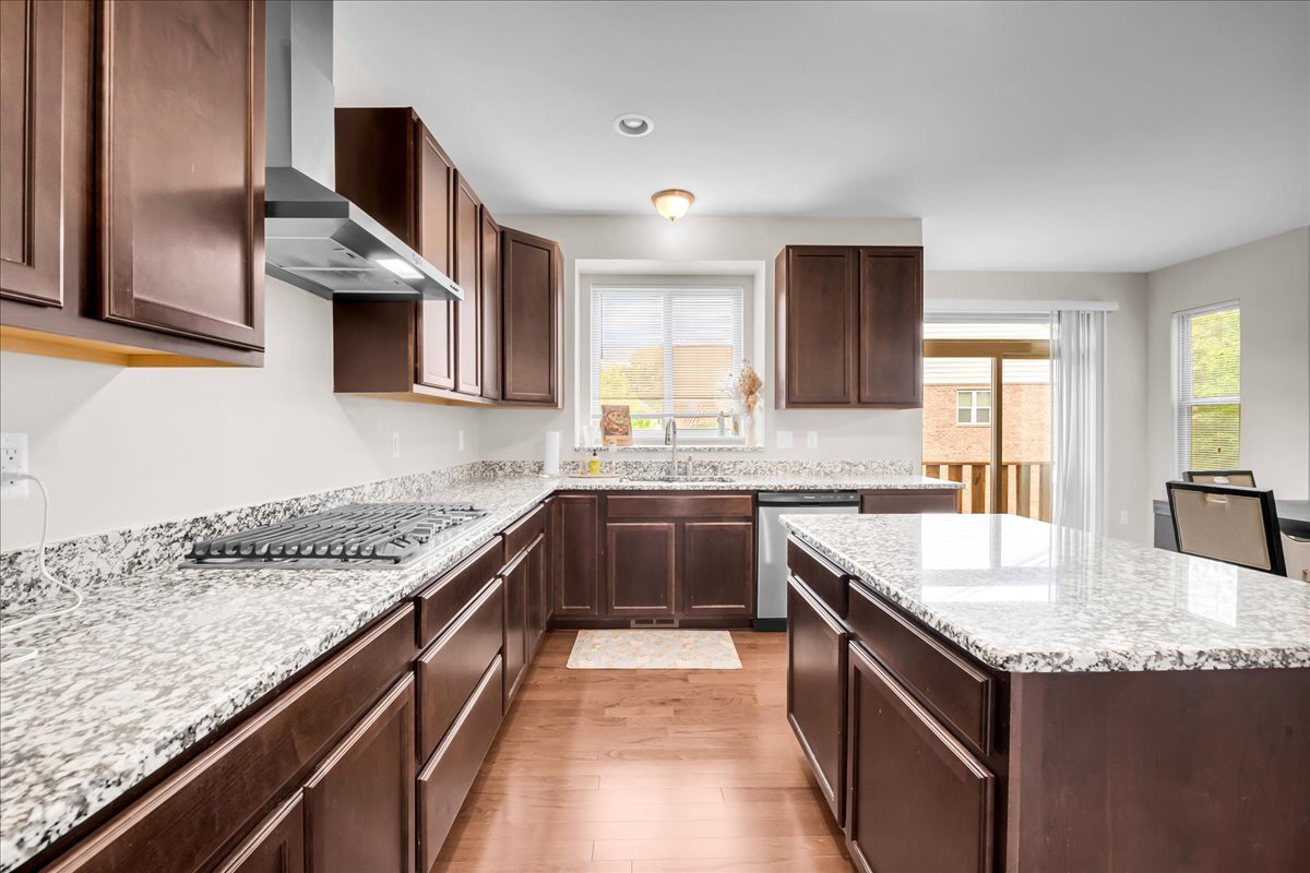 Building Photo - 41761 Steinbeck Gln