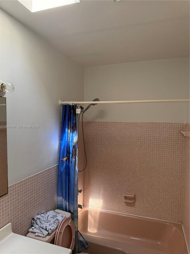 Building Photo - 6856 Abbott Ave