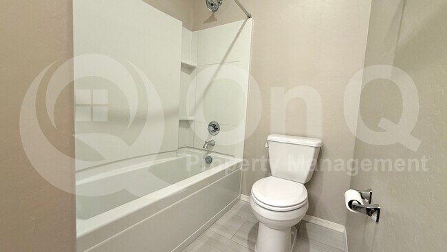 Building Photo - 2664 S Peppertree Dr