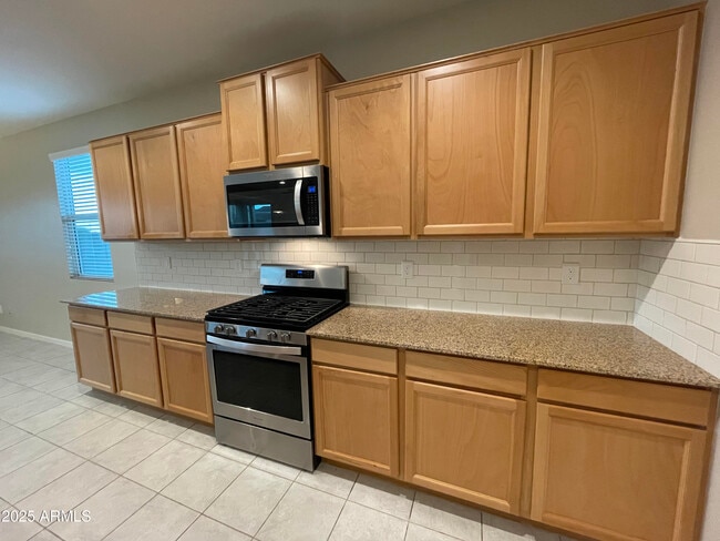 Building Photo - 735 W Micanopy Trl.