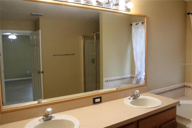 Building Photo - 11479 Walden Loop