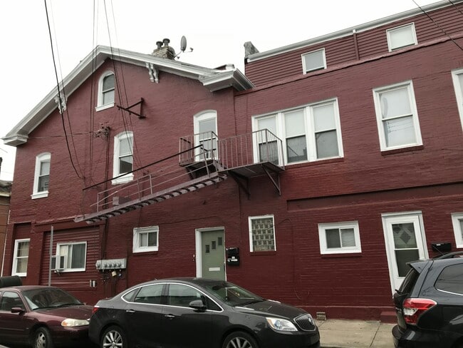 Building Photo - 110 S 12th St