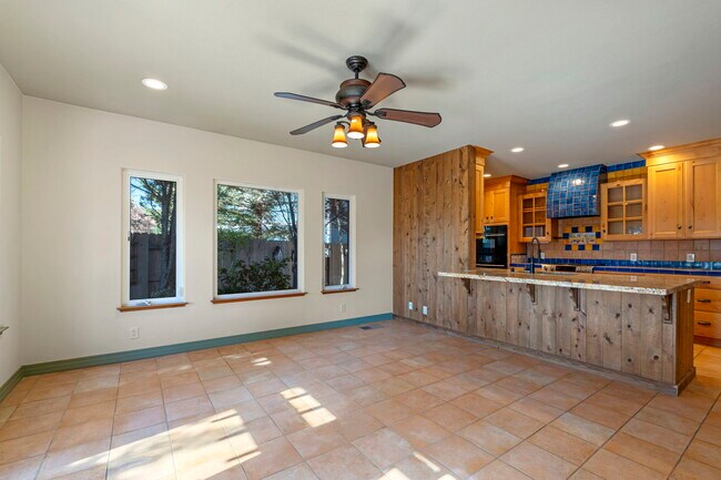 Family/Dining - 2100 Brittany Meadows Dr