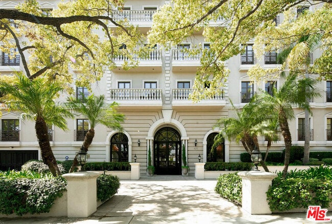 Building Photo - 425 N Maple Dr