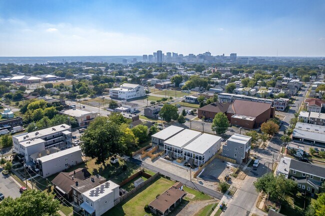 Building Photo - 1127 N 29th St