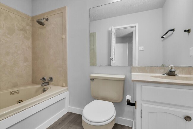 Building Photo - 11829 S Red Cedar Cir