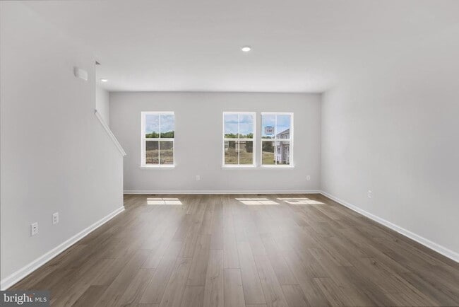 Building Photo - 129 Kinkade Ct