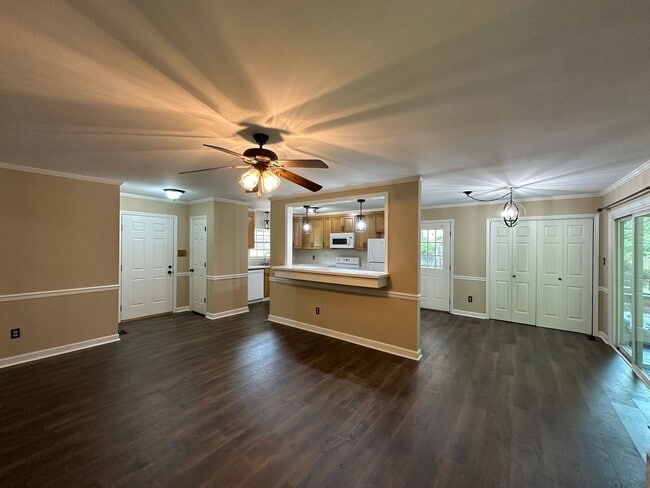 Building Photo - Peaceful Home in Pamlico Village