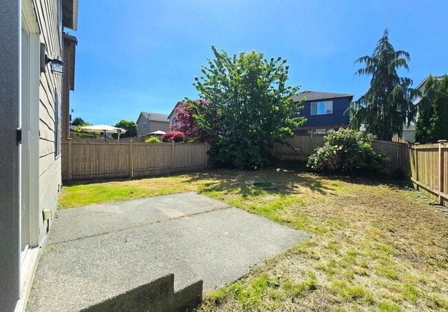 Building Photo - 7620 13th St SE