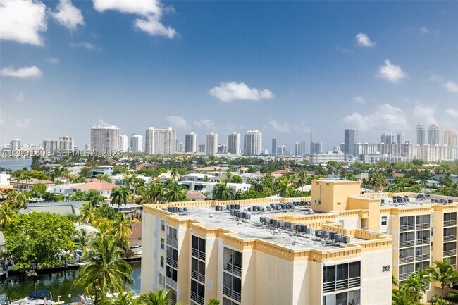 Building Photo - 1003 N Miami Beach Blvd