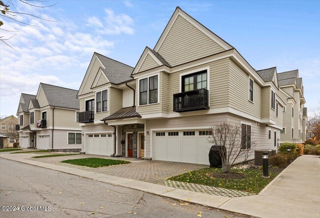 Building Photo - 64 North Ln