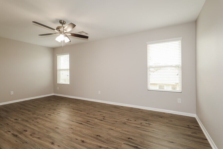 Building Photo - 9943 Chimney Swift Ln