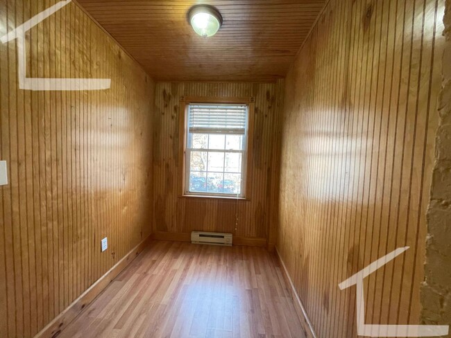 Building Photo - Spacious four bed two bathroom in Allston