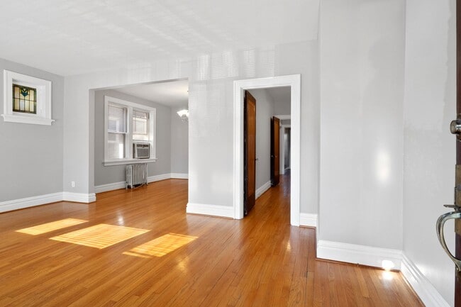 Building Photo - 4955 Tholozan Ave