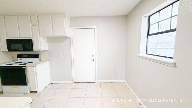 Building Photo - 6212 22nd St