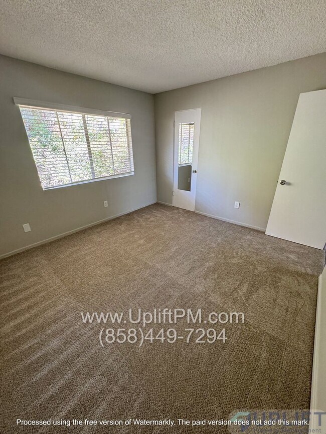 Building Photo - 5757 College Ave