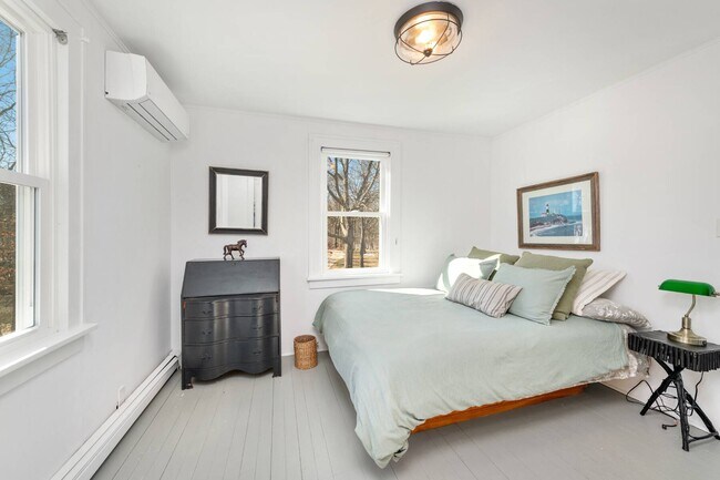 Building Photo - 56 N Cartwright Rd