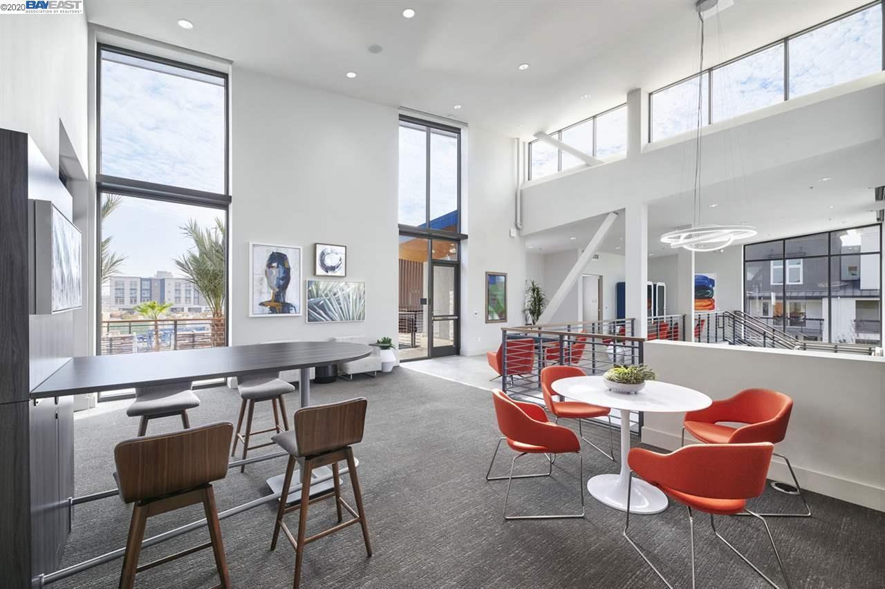 Building Photo - 6050 Dublin Blvd