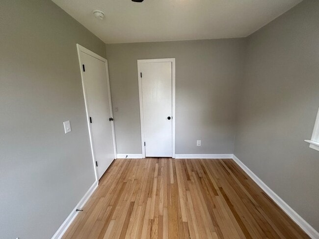 Building Photo - 210 Cabin Creek Blvd
