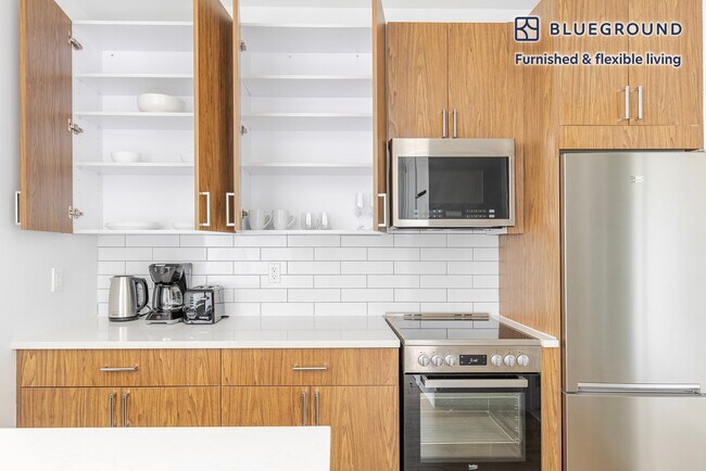 Building Photo - 82 4th Ave