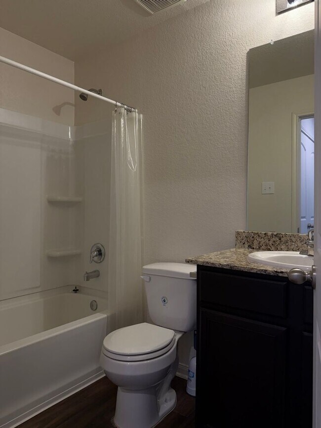 Building Photo - 709 Yearwood Ln