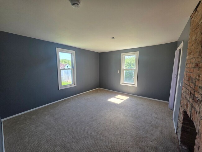 Building Photo - 1703 Bailie Ave