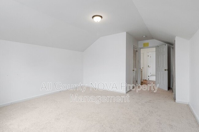 Building Photo - 8600 Lantern Ln