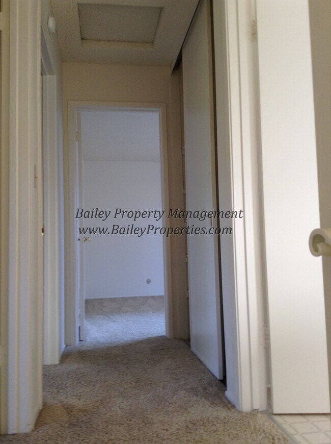 Building Photo - Spacious Seascape Condo