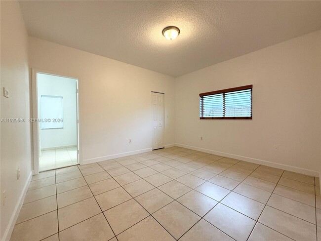 Building Photo - 13424 SW 122nd Ave