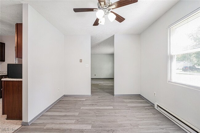 Building Photo - 1492 Ansonia Ave
