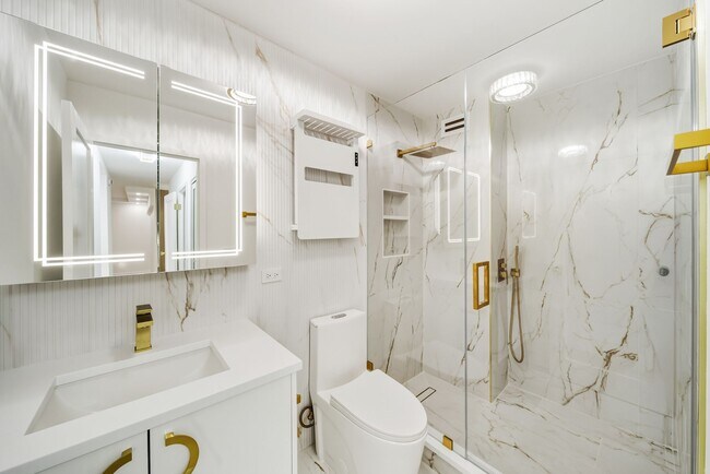 Building Photo - 88 W Schiller St