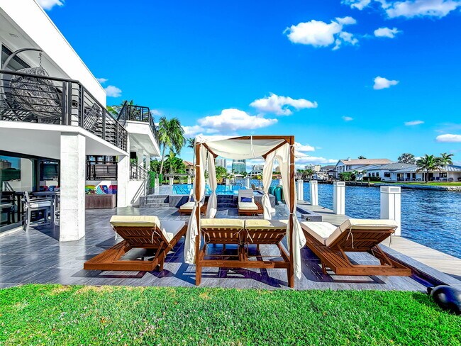 Building Photo - 2628 SE 10th St