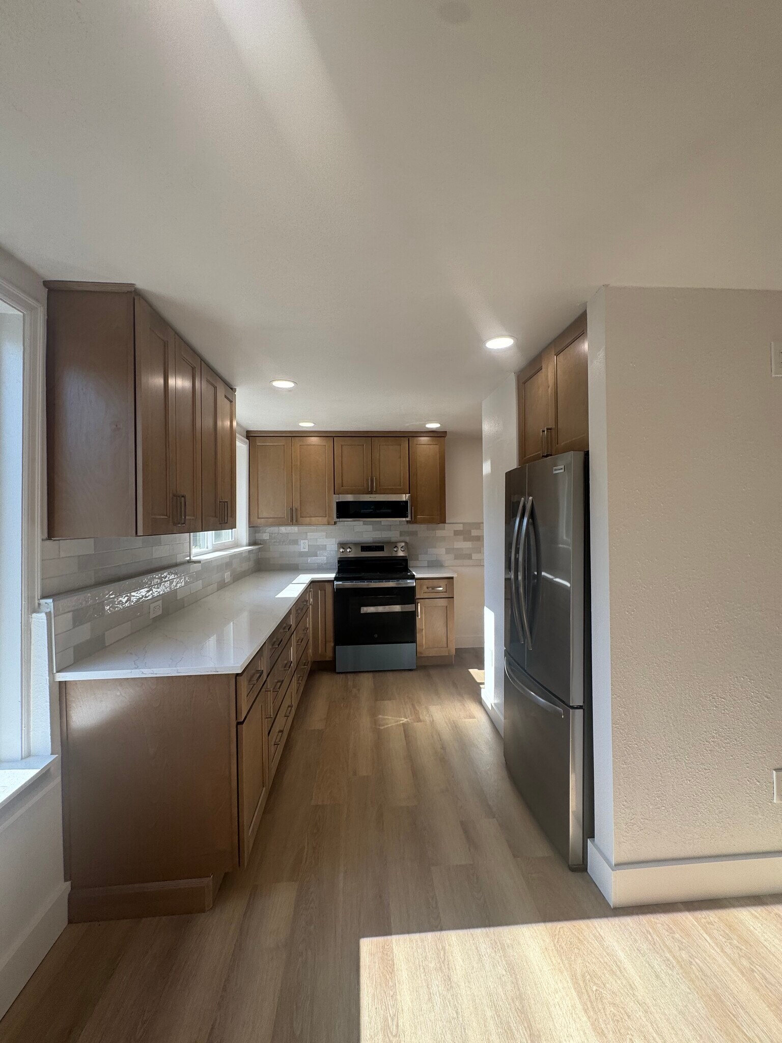 Large kitchen with stainless steel appliances - 3948 S Brandon St