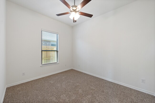 Building Photo - 7308 Caladium Dr