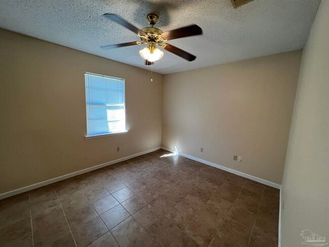 Building Photo - 224 Jeffery Ln