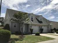 Building Photo - 539 Village Green Dr
