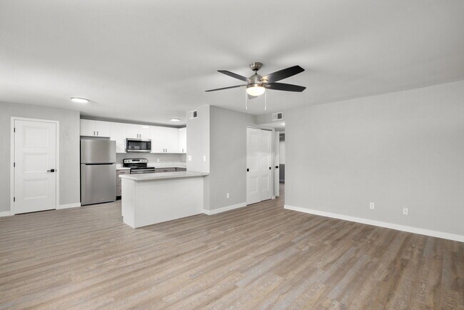 Building Photo - 50 Devon Ct