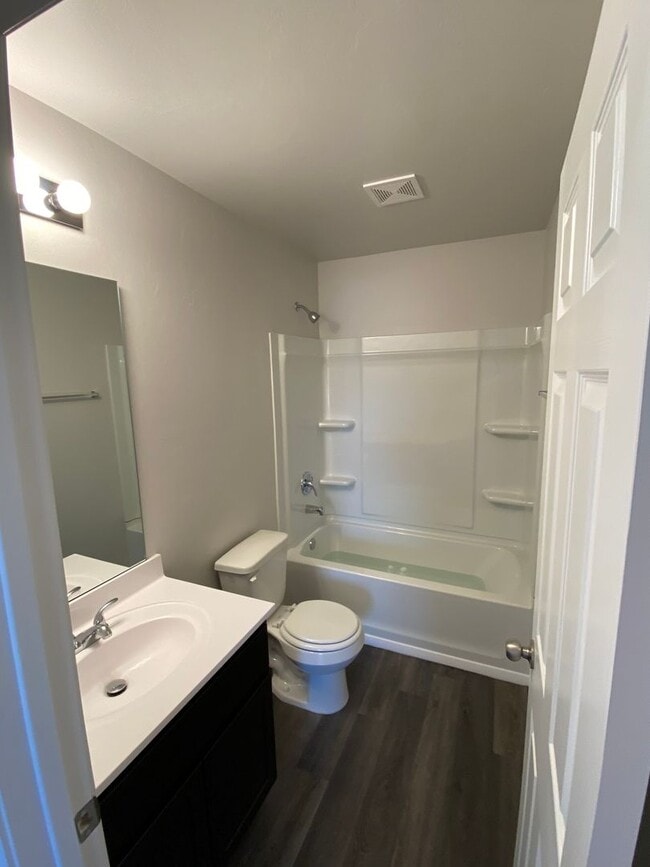 Building Photo - Pre-Leasing Now! Secure This Modern 3-Bedroom, 2-Bathroom Home in Shadow Valley