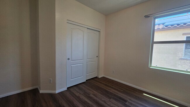 Building Photo - Spacious 4 Bedroom Home with Open Layout & Stunning Backyard