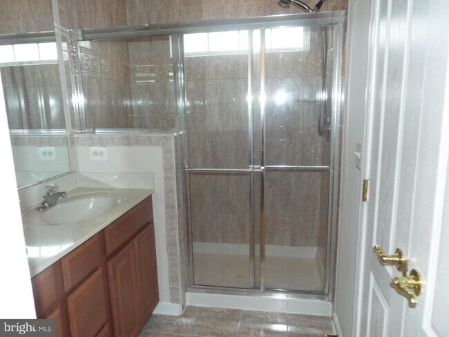 Building Photo - 22950 Rose Quartz Square