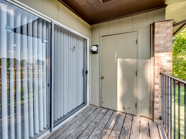Building Photo - 325 Orchard Trace Ln